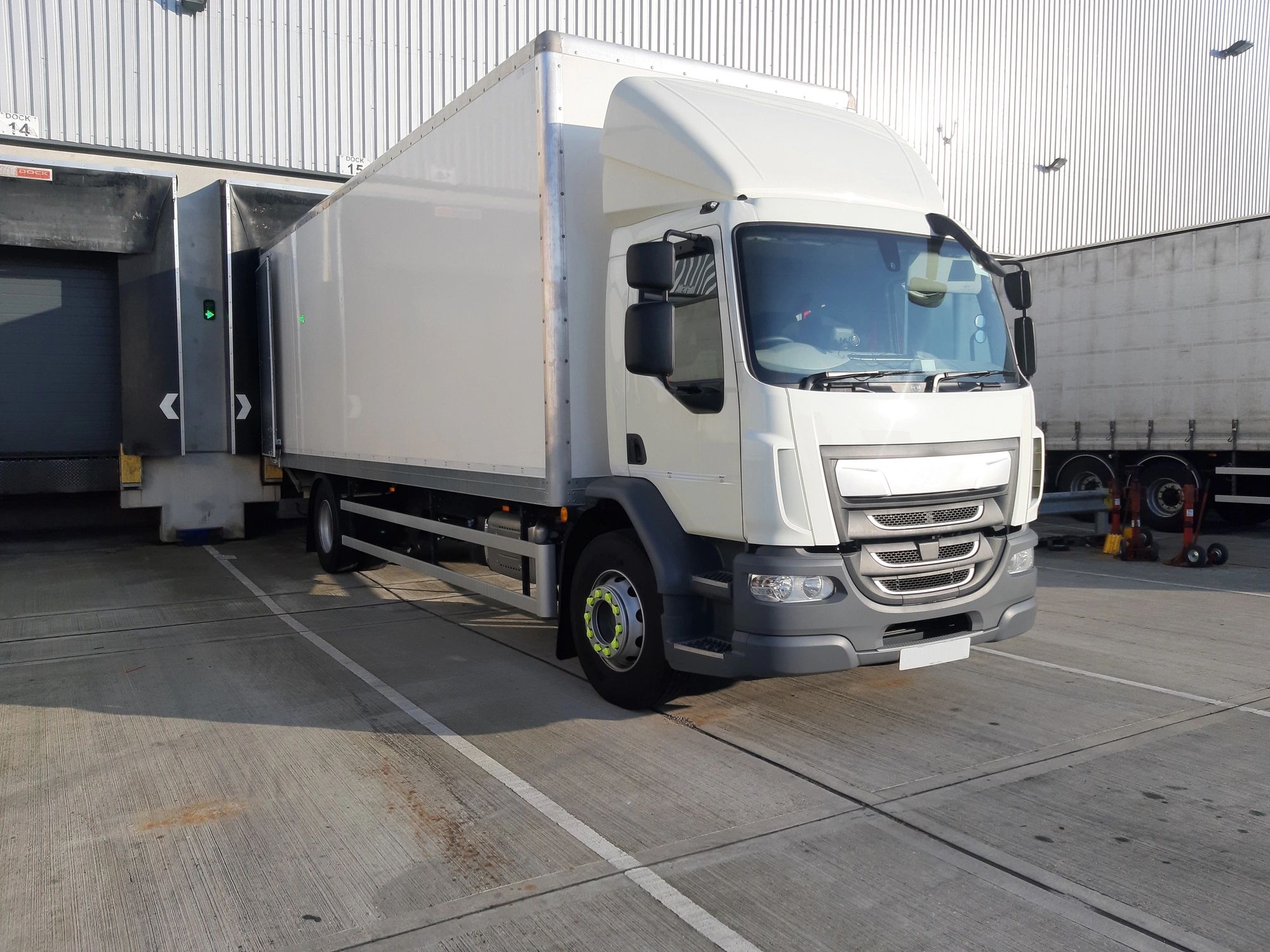 UK removals moving truck professional service